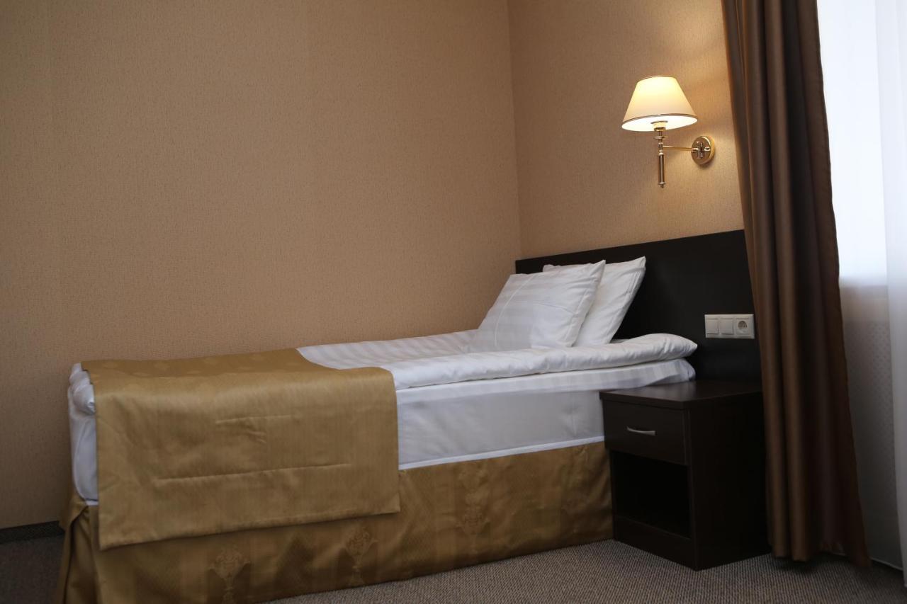 Hotel Aner Астана Екстериор снимка