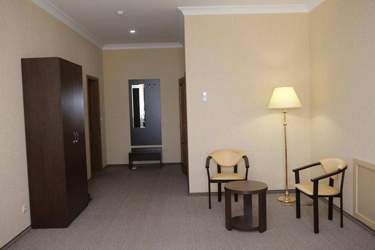Hotel Aner Астана Екстериор снимка