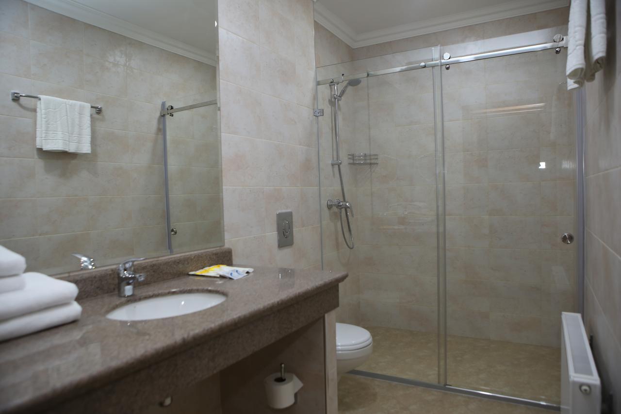 Hotel Aner Астана Екстериор снимка