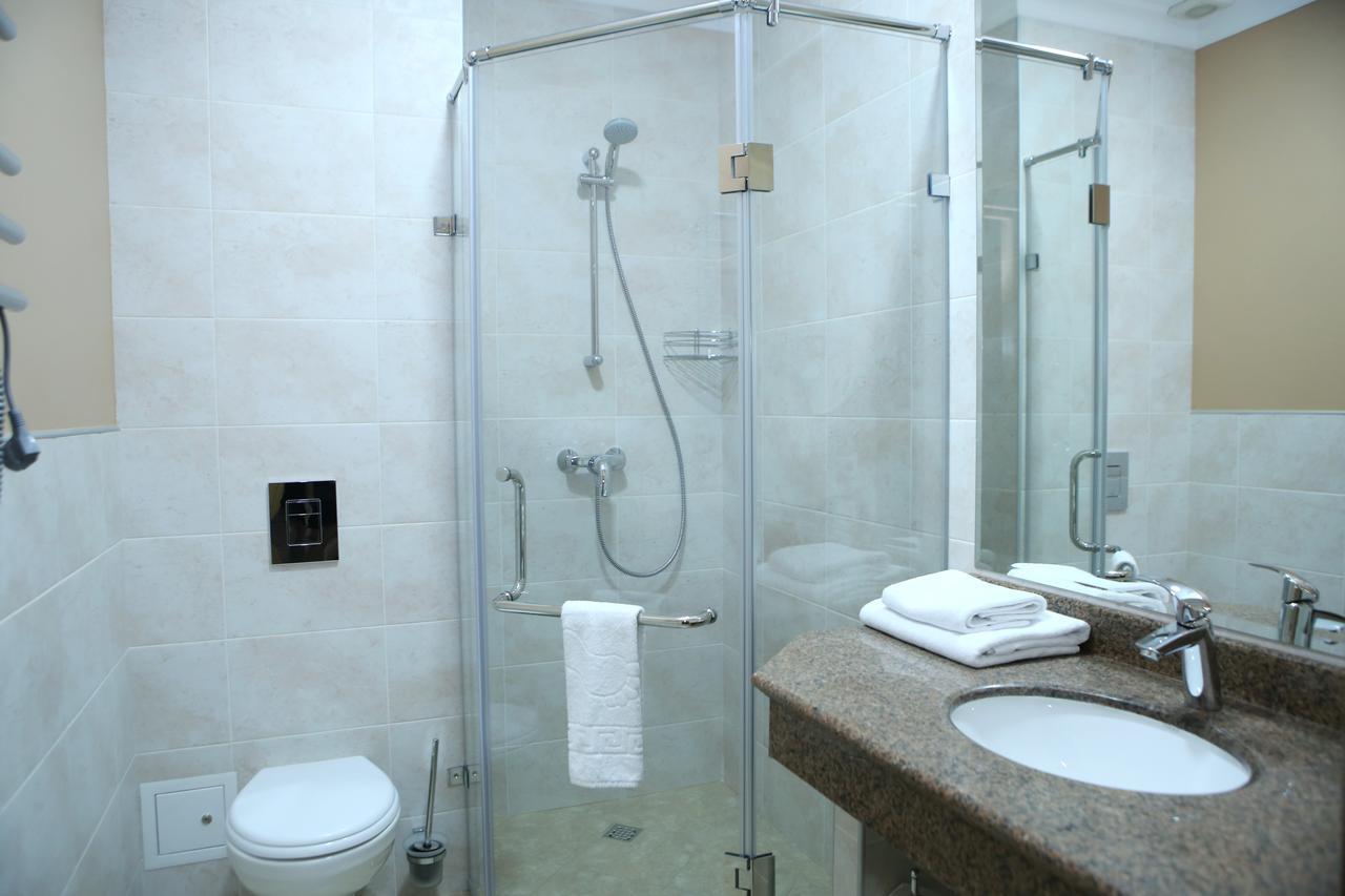 Hotel Aner Астана Екстериор снимка