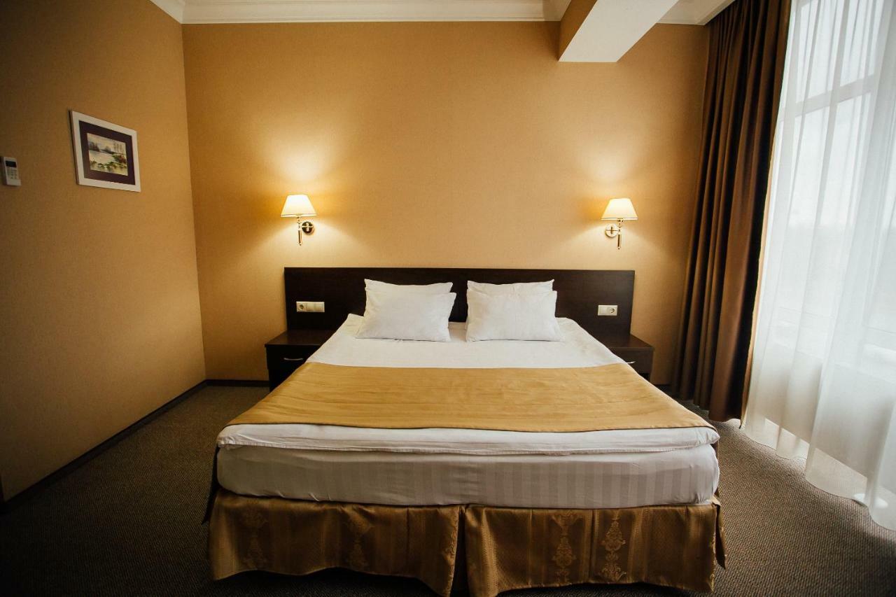 Hotel Aner Астана Екстериор снимка