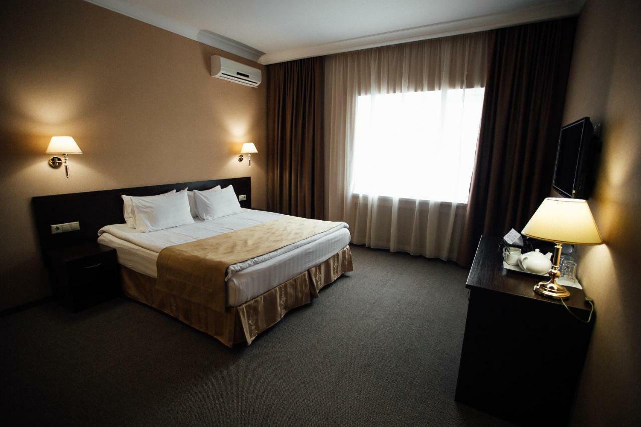 Hotel Aner Астана Екстериор снимка