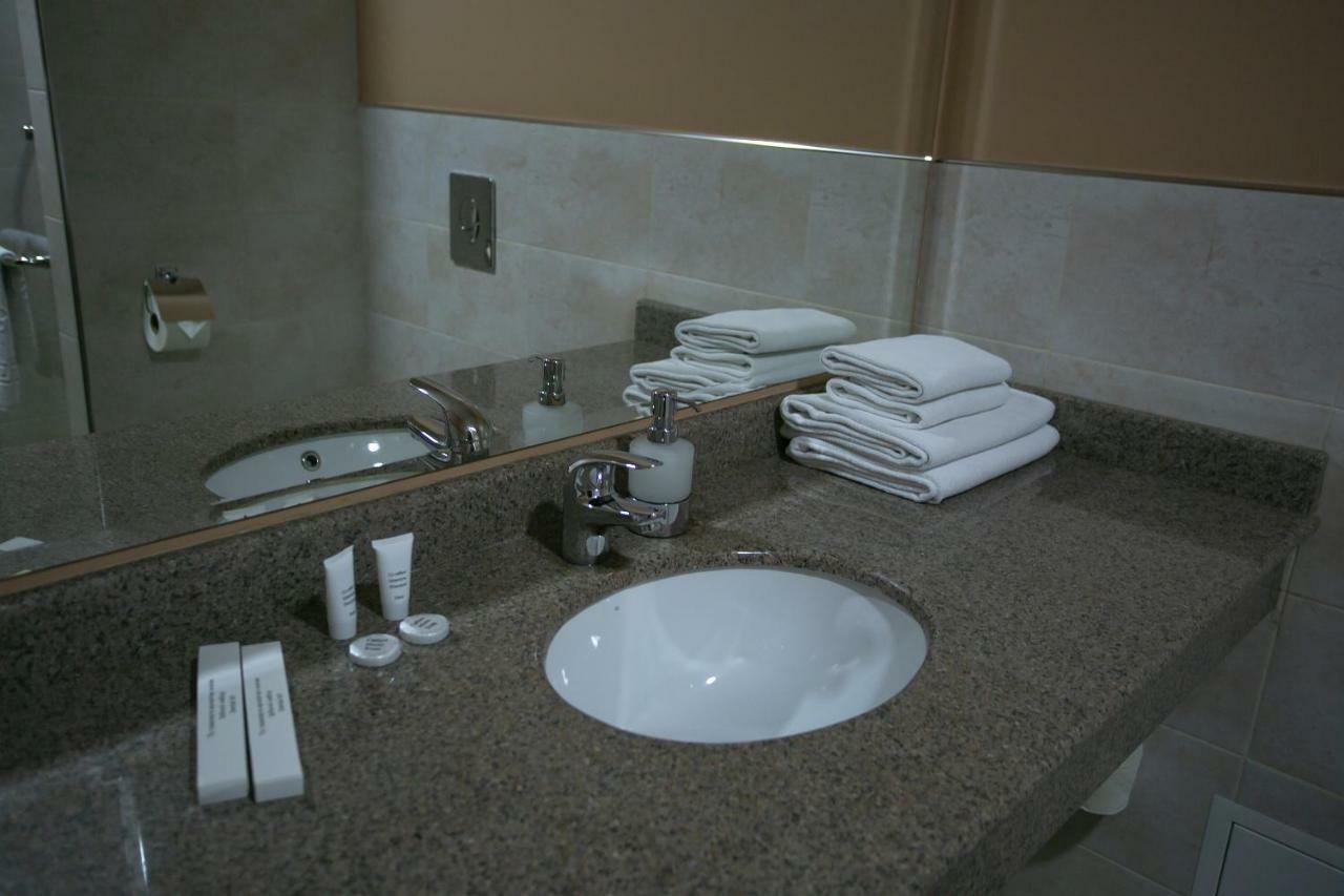 Hotel Aner Астана Екстериор снимка