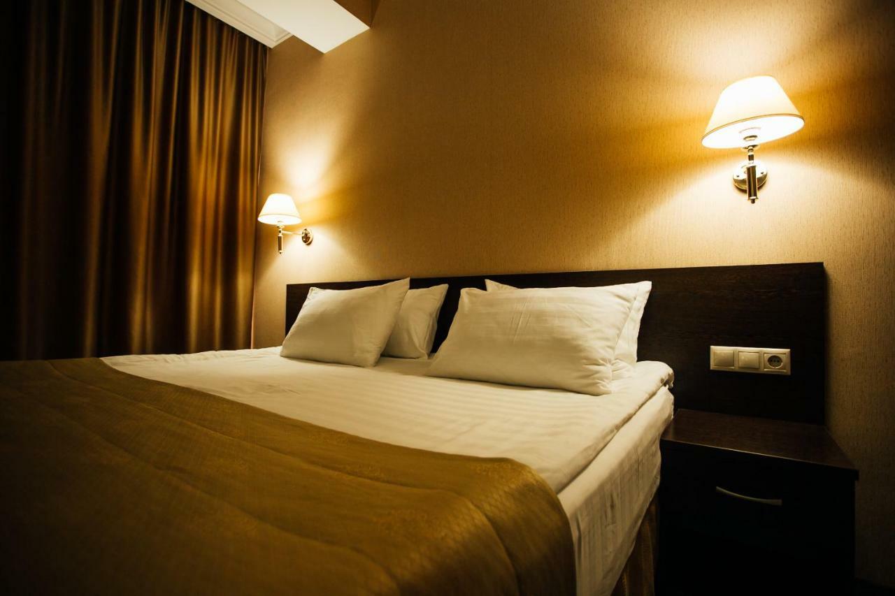 Hotel Aner Астана Екстериор снимка
